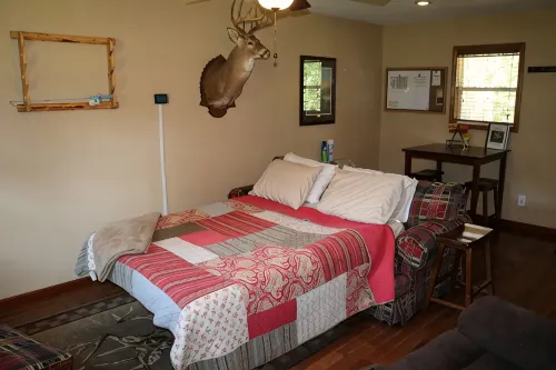 Rocky Ridge GetawayJoins Shawnee Forest