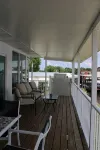 Riverfront Retreat-Private Dock; Fishing, Boating & Peaceful Getaway in Welaka