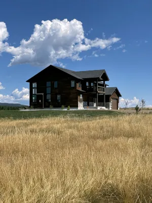 New~3 Master Suites~Near Yellowstone~Waterfront Community~AC~Hot tub~Wifi - 4-Sterne