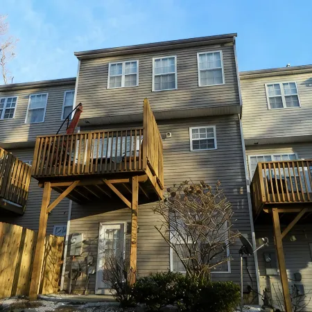 Cozy and Convenient Furnished Townhome w/view