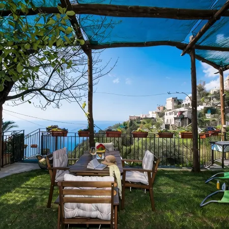 Villa Laura, amazing breakfast, private outdoor hot tub, Positano, Amalfi coast