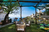 Villa Laura, amazing breakfast, private outdoor hot tub, Positano, Amalfi coast