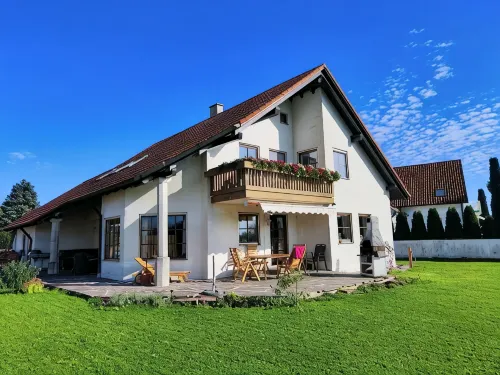 Großes Ländliches Haus mit Garten und Malerischem Ausblick, Beste Lage im Allgäu - 3-Star
