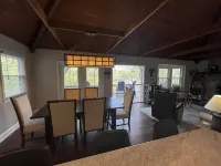 The Cozy Cottage on Little Duck Cove - Homestays