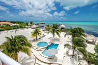 Casual & Comfortable Belize Beach House: Private Pool, Dock, & Secluded Privacy - Homestays