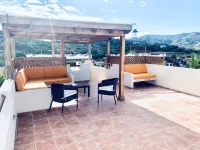 Stunning ocean view villa.<br>Walk to the beach .