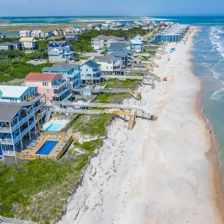 Spectacular 9 Bedroom Luxury Oceanfront sleeps 40  Heated Pool* + Hot Tub*!!