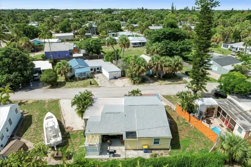 Mermaid Bungalow -Jensen Beach