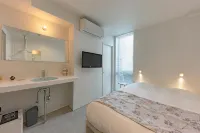Plat Hostel Keikyu Kamakura Wave - 2-Star