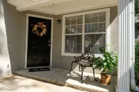 Entire 3BR/2BA w/King Bed centre of peachtree city