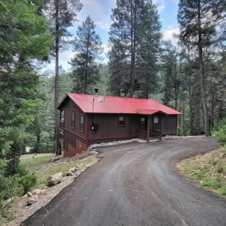 Mountain retreat with a beautiful veiw.