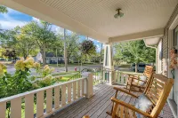 L2 - 5Br Fall Retreat  Fire Pit, Fenced Yard, 1 Mile to Lake Michigan Beach - 4-Star