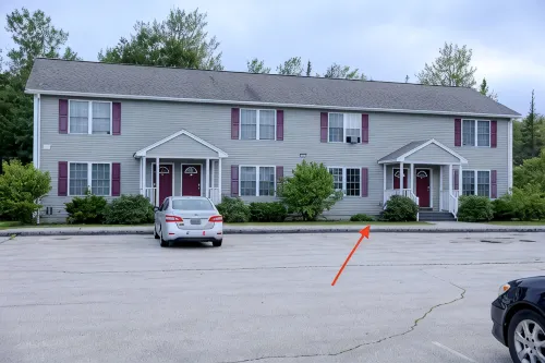 MaineStay Central Bangor Townhouse Near airport & Acadia Park w washer & dryer,