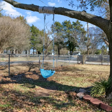 Remodeled Lake Texoma Beach Themed House Walking Distance to Neighborhood Beach