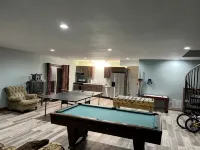 4 Bdrm 4 Bath Lake front Lake Sinissippi home - Homestays