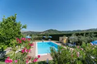 Masseria Santa Lucia - Pools