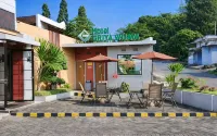 Hotel Griya Wijaya - parking