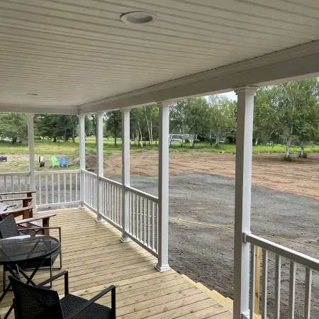 Escanaba River Modern Retreat • 10 Min to Town