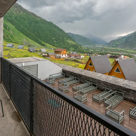 Step Inn - Kazbegi
