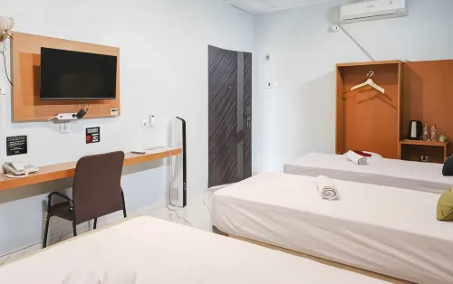 Urbanview Hotel JD Luxury Brebes