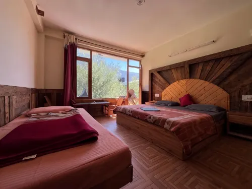 Yolo Social - the Social House & Cowork - Manali