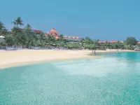 Coco Reef Resort & Spa - Beach