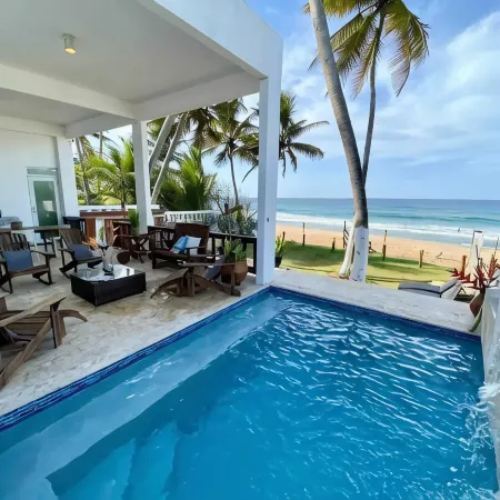 Blue Nest at the Beach