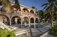 Luxury 250' long Beachfront-Pool,Horse Fountain, Snorkeling, Volleyball & Chef! - Villas