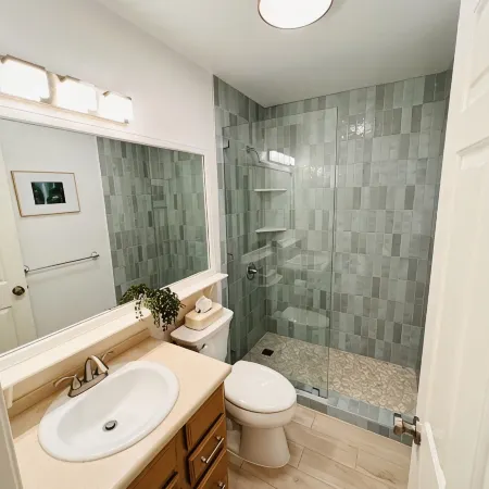 D35 Kona Reef - True Oceanfront & Top Floor! AC throughout!