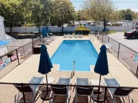 Wells Moody Motel - Pools