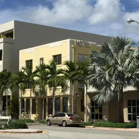 Hotel Ponce de Leon Отели рядом с достопримечательностью «Коконат-Гроув»