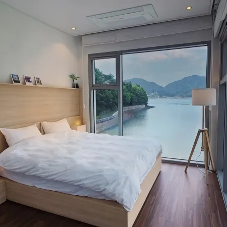 Namhae Bay 591