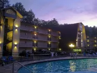 Sidney James Mountain Lodge - Rooftop Pools