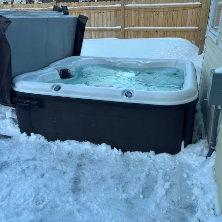 Spacious Home w/Hot Tub Near Lake Superior Walk to Restaurants, Breweries, Beach