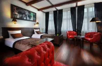 โรงแรม ฮอลแลนด์ เฮาส์ โอลด์ ทาวน์ - 4 ดาว