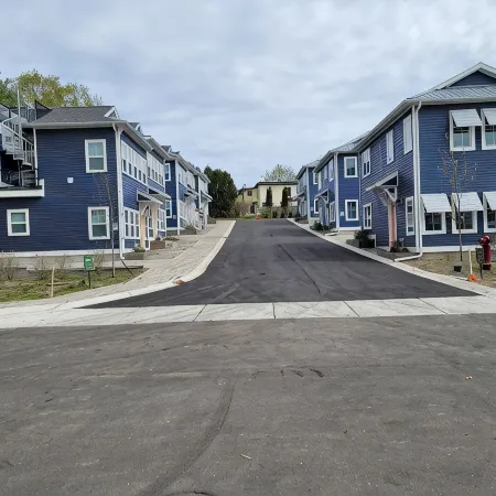Downtown Charlevoix, Riverwalk 107