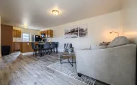 Clean, Modern! 3 Bedrooms, River, Downtown - 3 stjerner