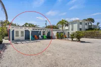 Explore Manasota Key, Walk to beach, bikes, kayaks in charming 1-bedroom cottage - 비치