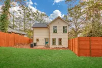 Modern Luxe 5 Br  4 BA Home. Near the  Airport and Downtown Atlanta - واي فاي