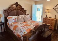 Bear's Mountaintop Views 3 Bedroom Chalet by RedAwning - 4-Star
