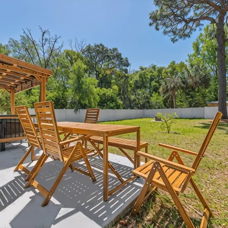 Charming 3Bed House in Crystal River, 5 min to Boat ramp Sleeps 8