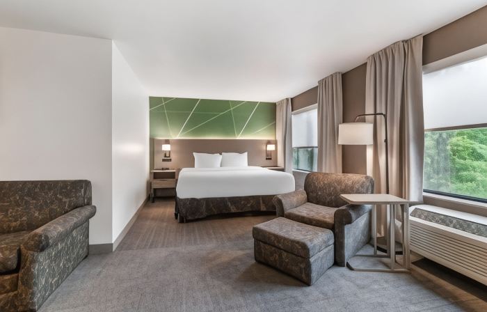 Comfort Inn & Suites Lake George