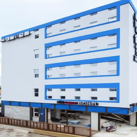 Capsule in Gangneung - Hostel Отели рядом с достопримечательностью «Пляж Канмун»