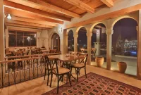 Caftan Cave Suites - sarapan
