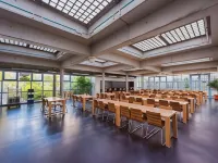 Geneva Hostel - Hostels