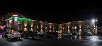 Diplomat Inn - parking
