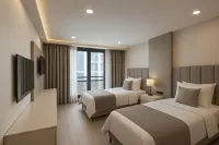 Hilltown Airport Hotel - 2-Star