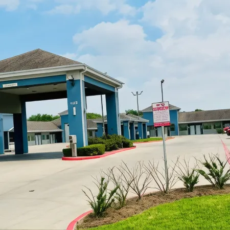 Lonestar Inn