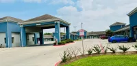 Lonestar Inn