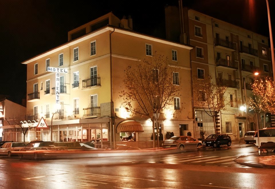 Hotel Oriente - Housity
